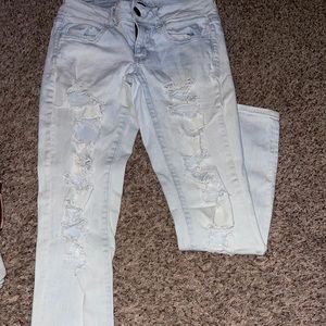 american eagle ripped skinny jeans